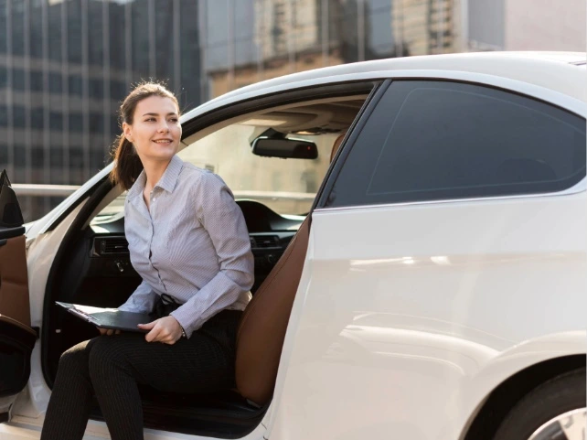Monthly Staff Transport Contracts in Abu Dhabi Guide