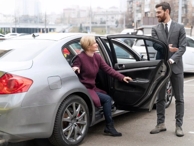 Top Mistakes When Booking a Limousine Service